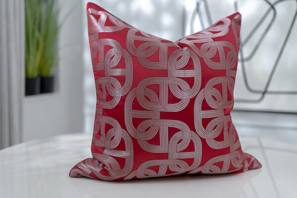 Bold Link Chain Motif in Red Jacquard covers